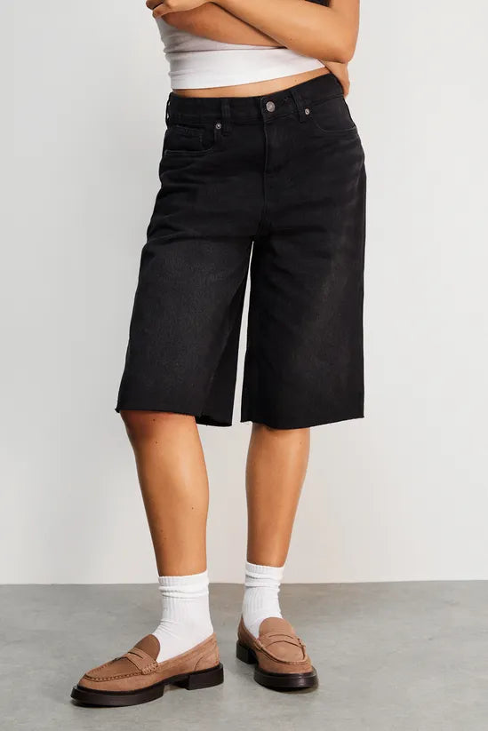 Raw Edge Low Waist Dad Shorts